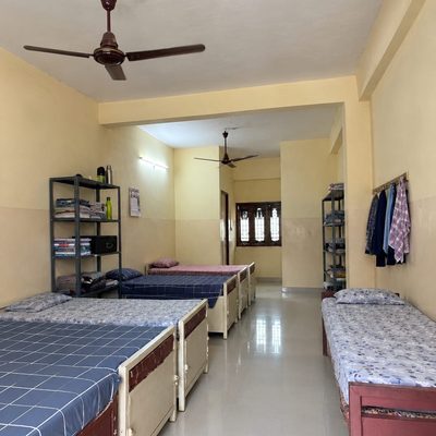 5-sharing room